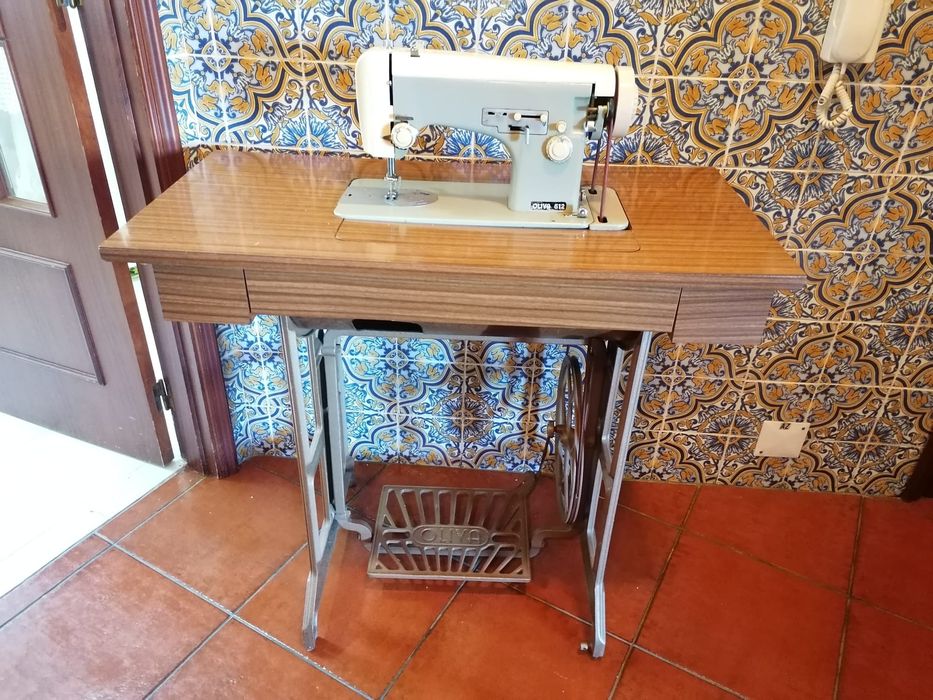 Desocupar - Máquina costura Oliva 512