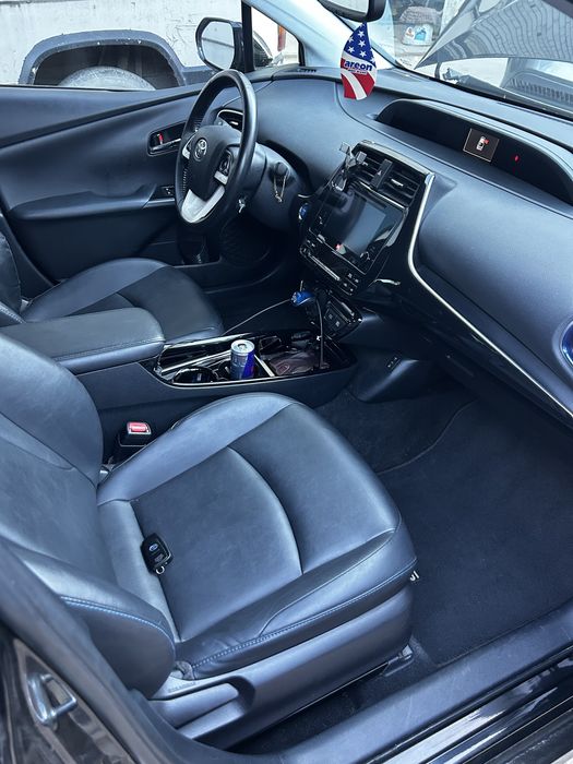 Аренда Prius 2012-2022