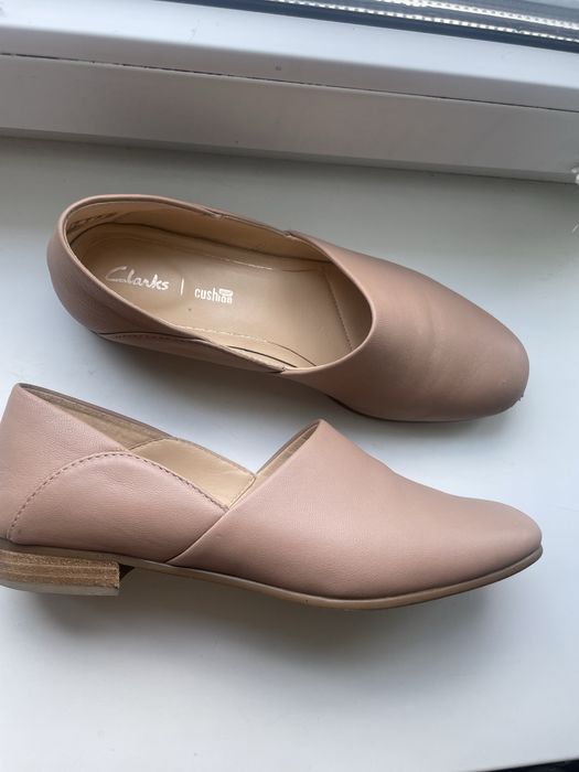 Балетки, туфлі Clarks