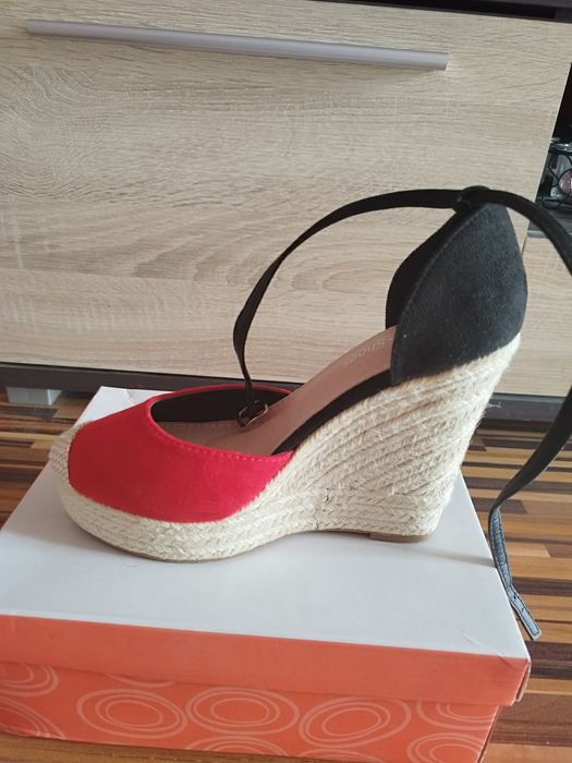 Nowe espadryle 38