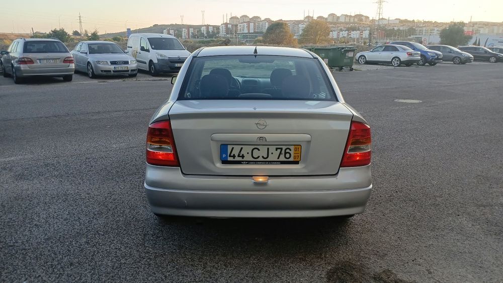 Opel Astra 2.0 diesel excelente estado — photo 3