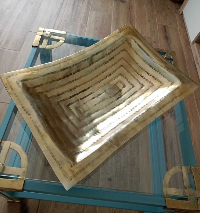 Travessa latão 56x37x6 cm.Entrega Setúbal ou CTT.Ler descrição total!