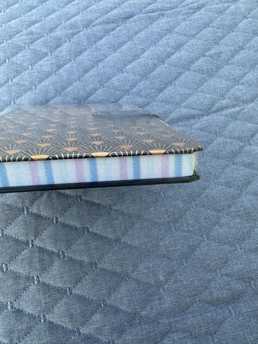 Блокнот А5 на застібці. 128 аркушів. Новий