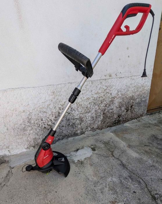 Aparador relva elétrico