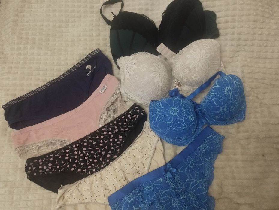 Білизна жіноча  та бюстики