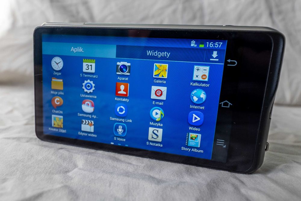 Samsung Galaxy Camera 2 (Wi-Fi, Android) + Akcesoria