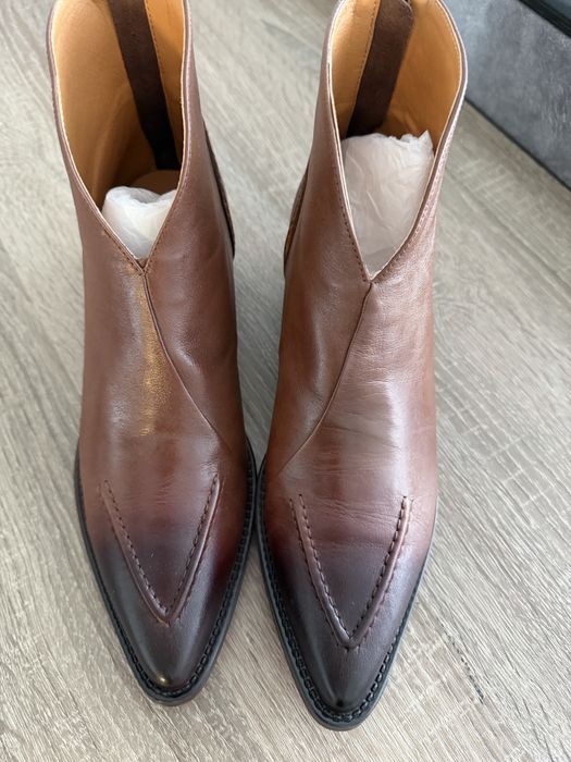 Жіночі ботильйони козаки з натуральної шкіри, розмір 37