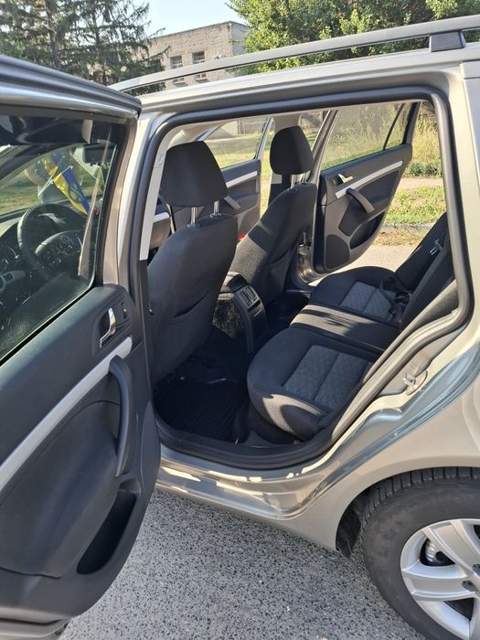 Продам автомобіль Skoda універсал