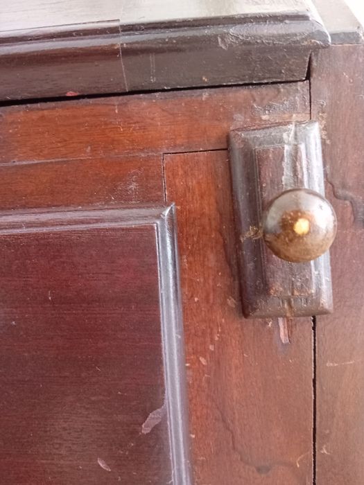 Escrivaninha madeira maciça com três segredos