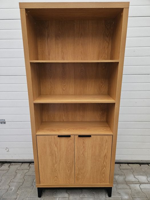 Jasna szafa kolor dąb regał metalowa rama