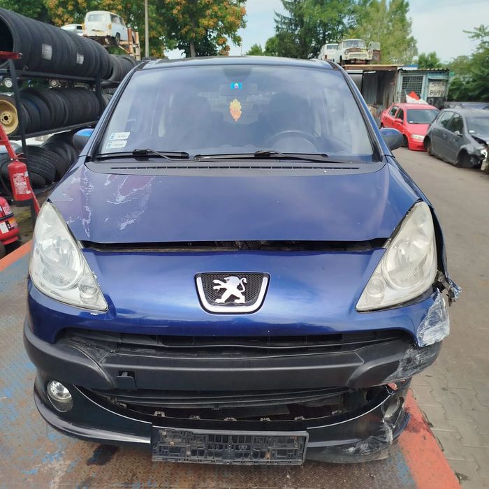 Peugeot 1007  na części .