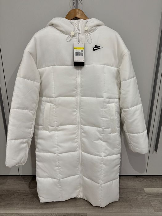 Куртка  довга жіноча Nike Therma-Fit Classic Parka  S Біла