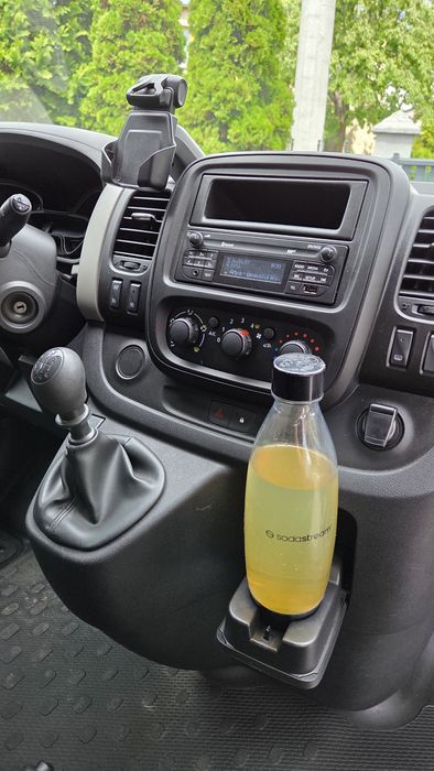 Wynajem wypożyczalnia busa Renault Trafic wolne terminy