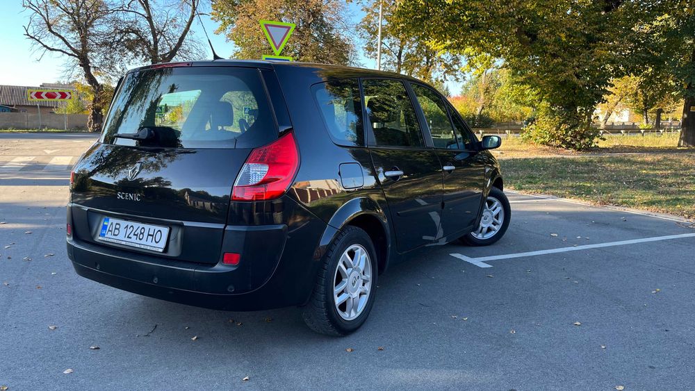 Renault Scenic II (довга база)