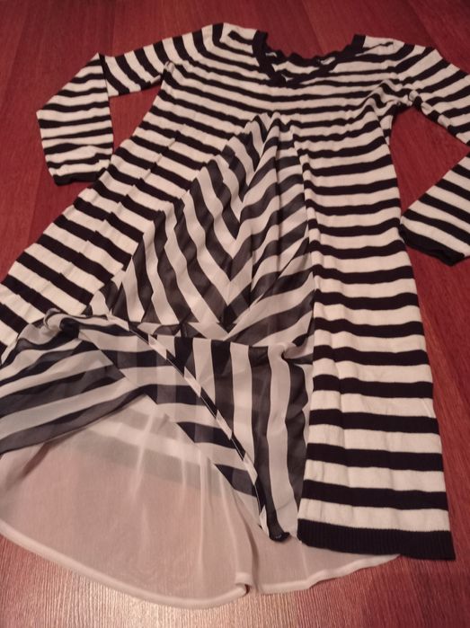 Сукня Armani ,трикотажна з шифоновим шлейфом