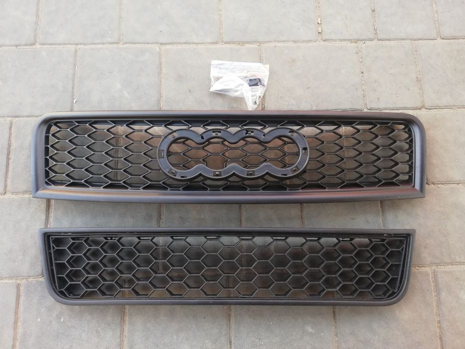 Grill kratka środkowa Audi A4 B6 S-LINE sline plaster miodu