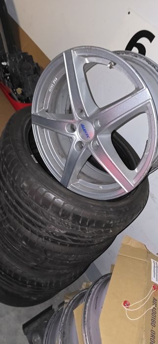 Felgi alutec 18 cali wraz z oponami + czujniki ciśnienia