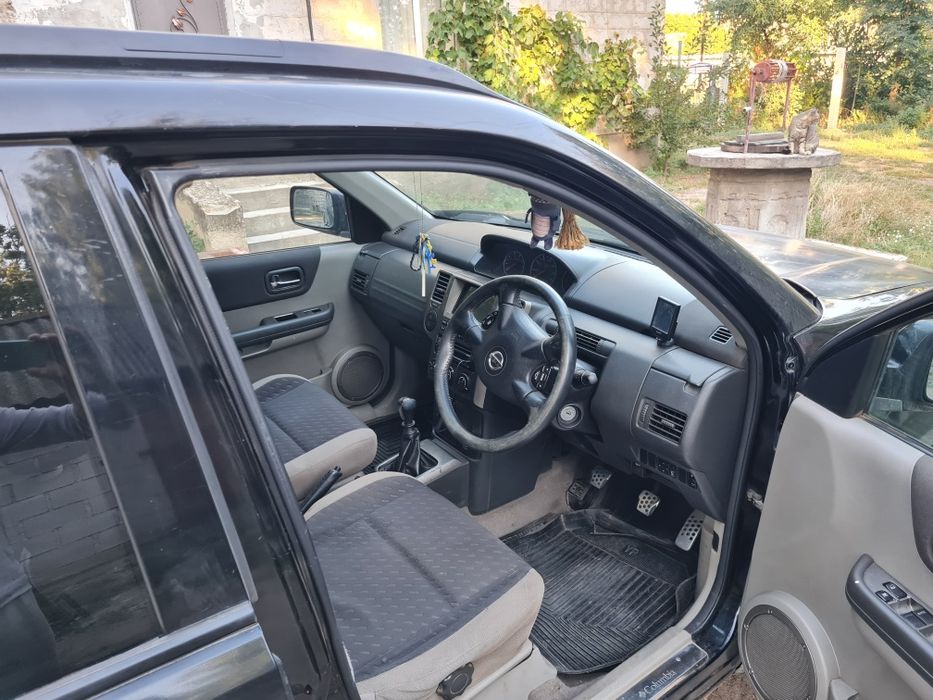 Нісан EXTREIL.2.2