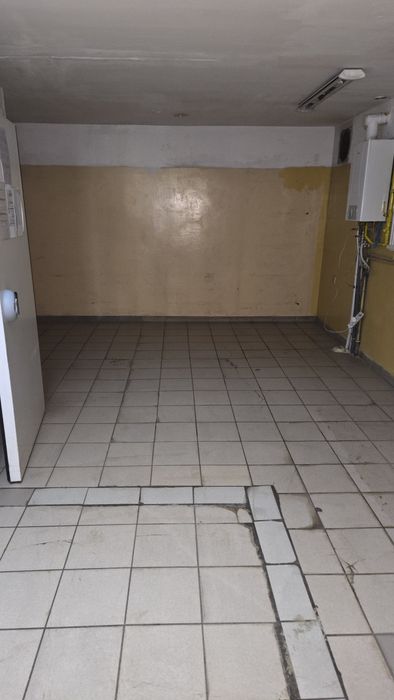 Lokal handlowy w centrum Śmigla przy rynku, ul. Jagiellońska. Parter,