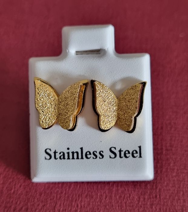 Brinquinhos borboletas douradas 3D, em aço.
