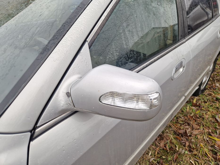 Двери Chery Eastar в хорошем состоянии  Дверь Чери истар правая левая