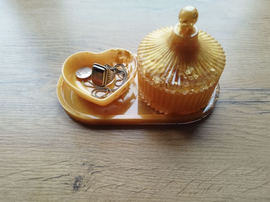 Rękodzieło zestaw na biżuterię z żywicy epoksydowej handmade złoty