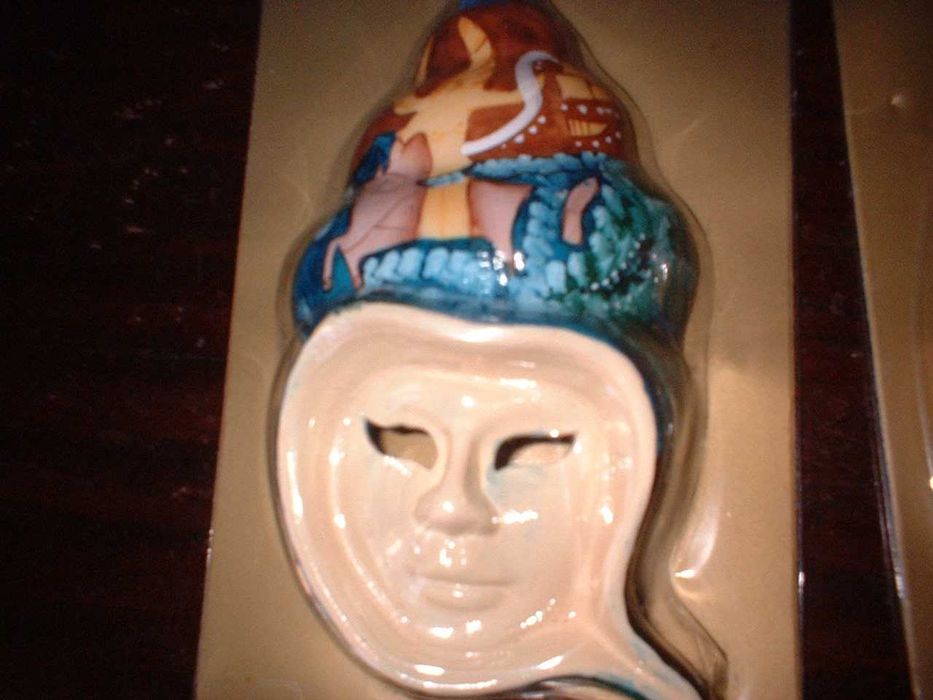 Máscaras venezianas pintadas à mão