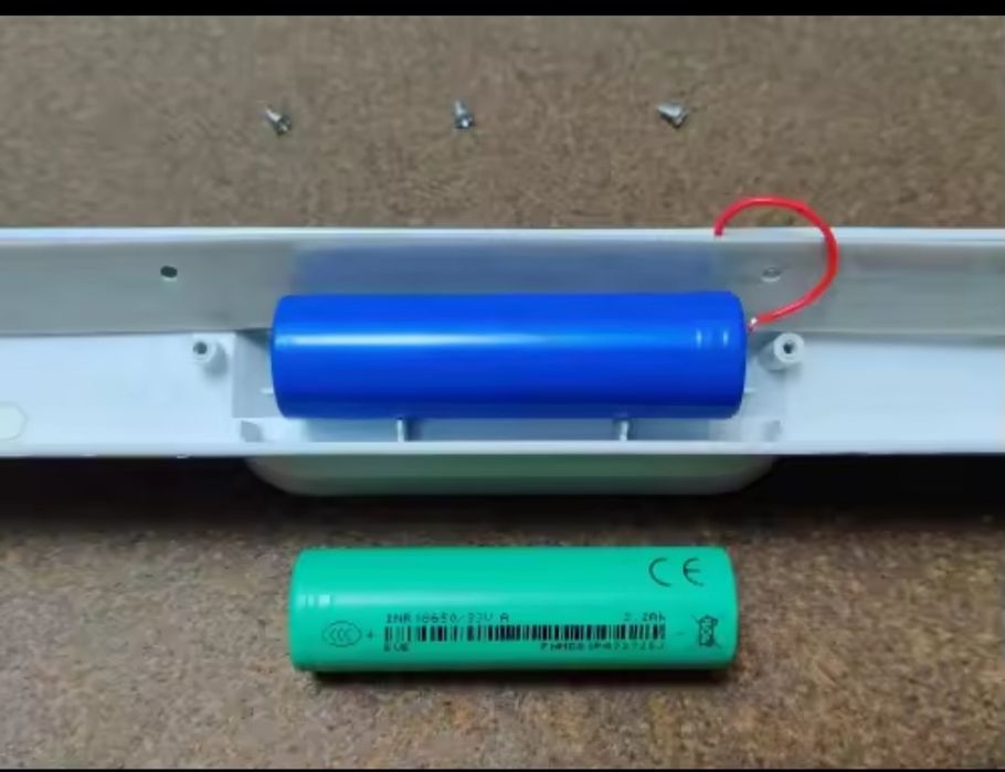 светодиодная лампа с пультом управленияя