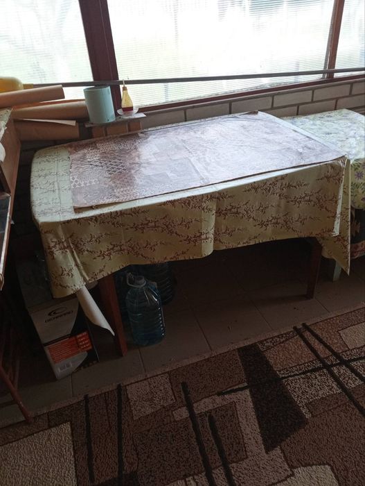 Столи деревьяні 2 по 150 гривень