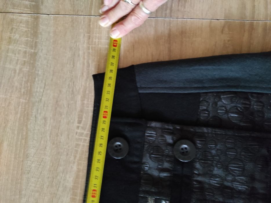 Spódnica z wełną Desigual rozmiar XS
