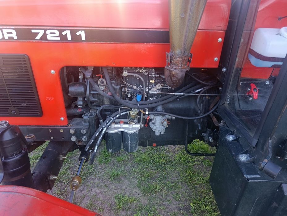 Ciągnik rolniczy Zetor 7211