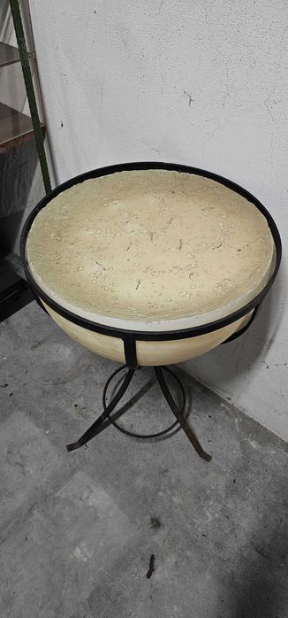 Vela grande com suporte de ferro