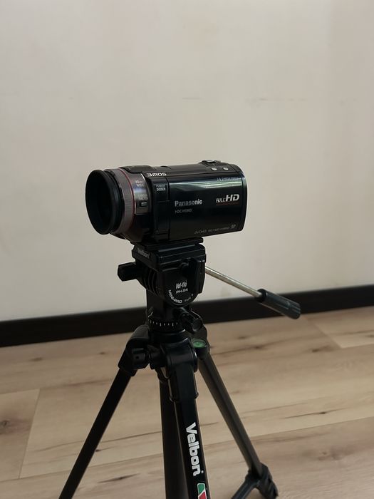 Відеокамера Panasonic HS900