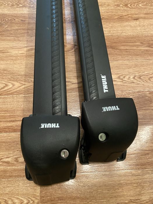 Поперечні рейлінги Thule