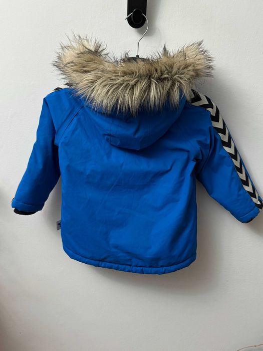 Kurtka zimowa z kapturem kurteczka ocieplana Hummel 92 cm 24 36