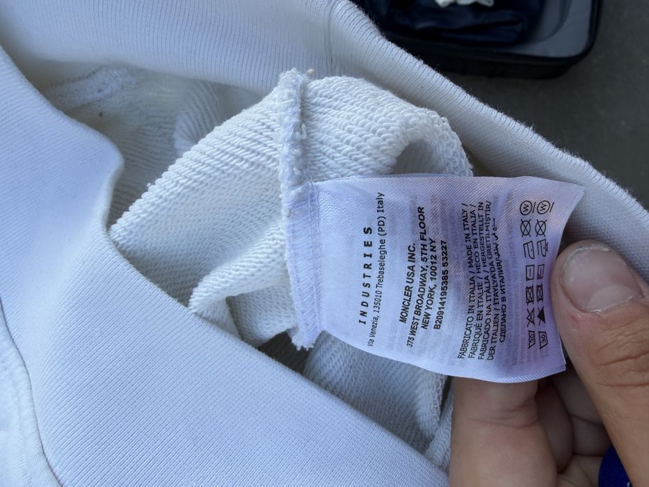Худі  Moncler білий