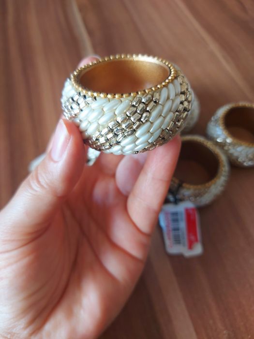 Porta-guardanapos dourados