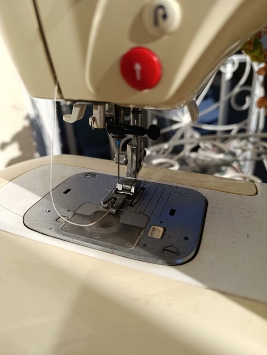 Máquina de costura Singer Quantum XL-100