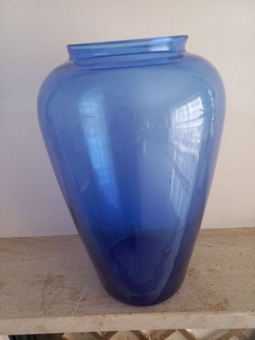 Jarra de  vidro azul ,como nova64739966199809120