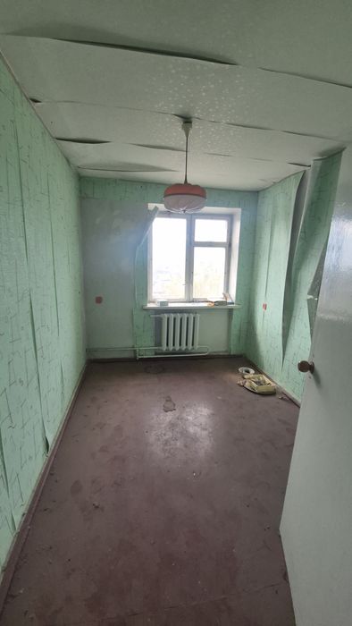 Продам 3-х кімнатну квартиру, р-н Ковельський  під ремонт