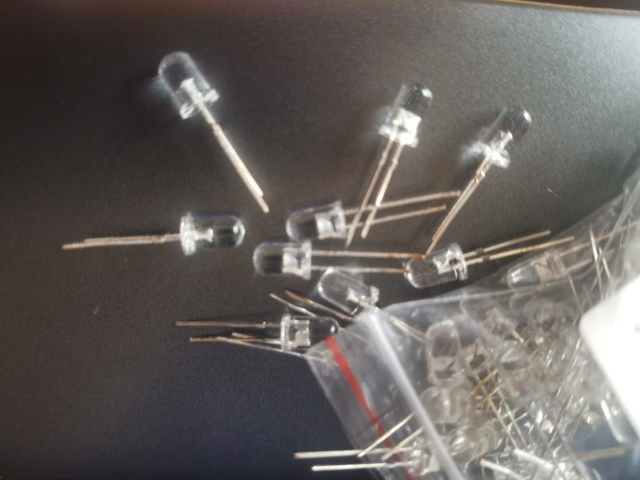 Светодиод. Цвет белый