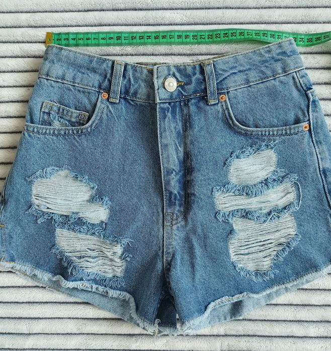 Продам шорти розмір S-M