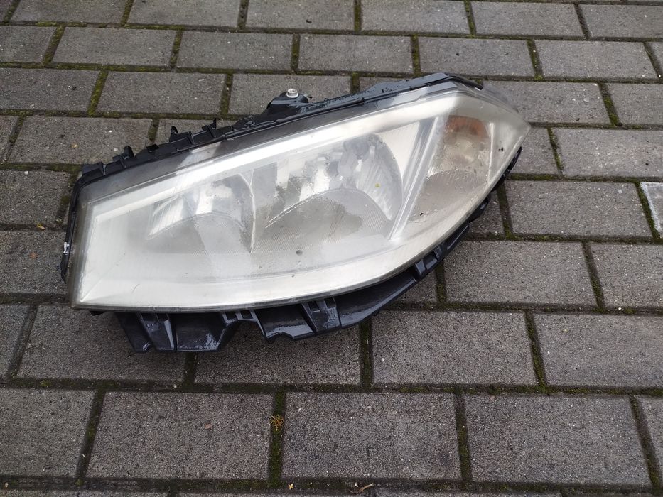 Renault Megane II Lampa Lewa Prawa Przod