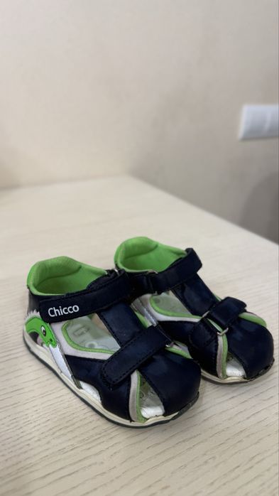 Босоніжки Сhicco 22 розмір