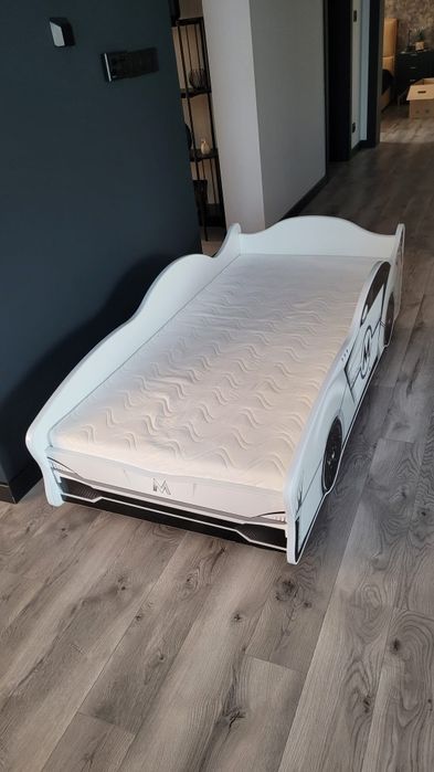 Sprzedam łóżko dziecięce Auto