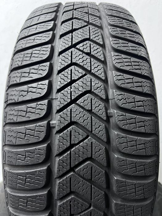 2шт зима 225/45/R18 6,6мм 2022р Pirelli SottoZero 3