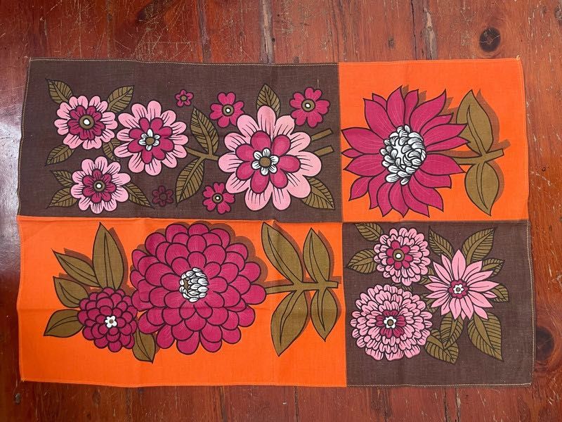 Pano de mesa original anos 60/70