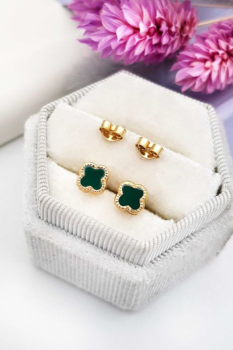 Złote kolczyki koniczyny 5 mm z zielonymi kamieniami pr. 585