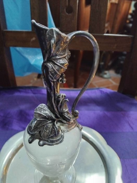 Jarro com salva em prata com marca e contraste