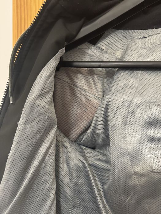 Casaco de mota da marca Richa com proteções e discreto